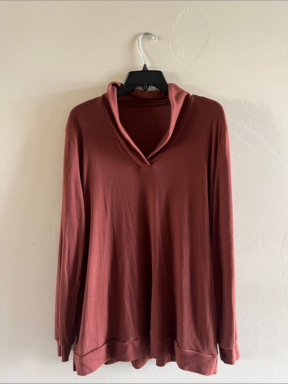 Women's Rust Long-Sleeve Top